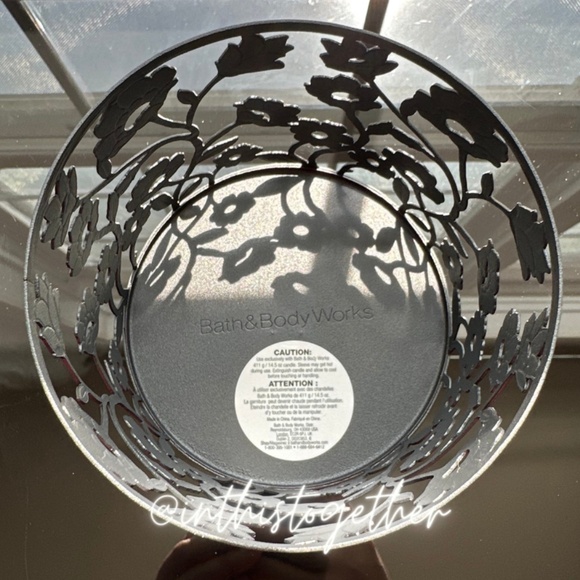 ✨PICK 2/$50✨ 💐 Bath & Body Works Flowerbed 3-Wick Candle Holder - Picture 3 of 5